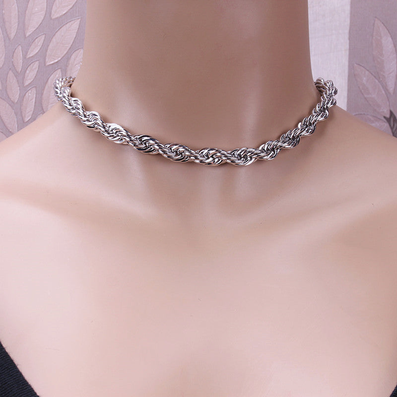 Gothic Twisted Chain Choker – Bold Statement Necklace