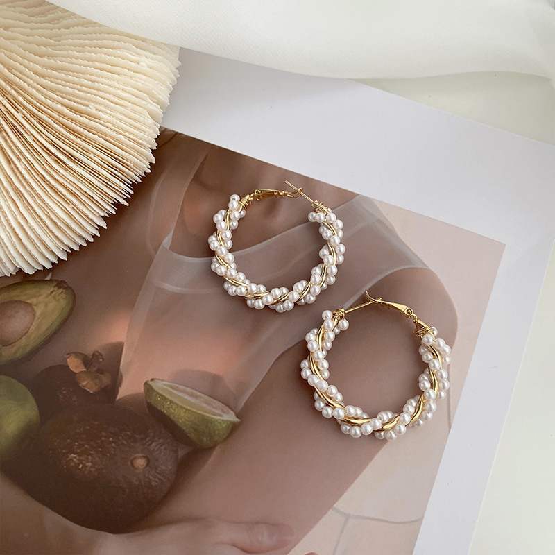 Pearl Circle Hoop Earrings – Vintage Geometric Statement