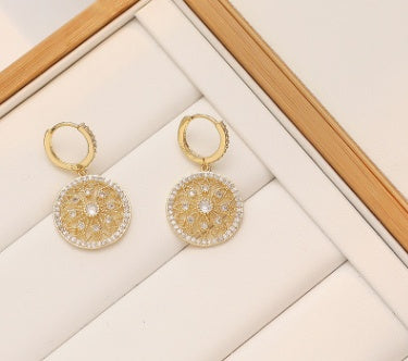 925 Silver Pin Earrings – Delicate & Feminine