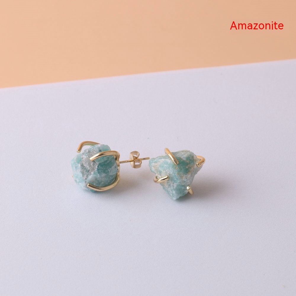 Gold Four-Claw Raw Crystal Stud Earrings – Electroplated Copper Natural Stone Luxury Jewelry for Women