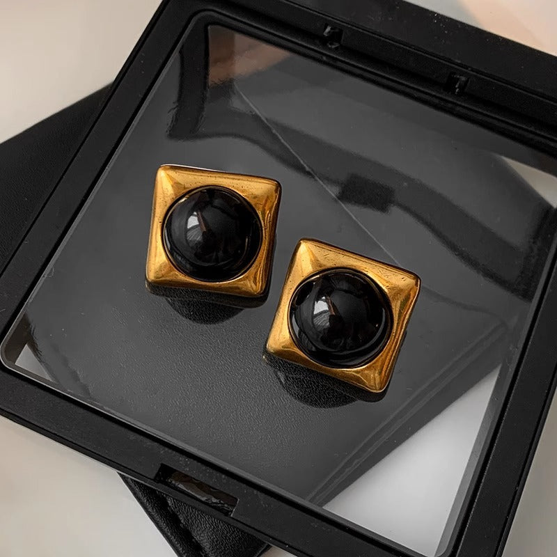 Square Black Agate & Gold Geometric Stud Earrings – Ancient-Inspired Luxury Jewelry for Women