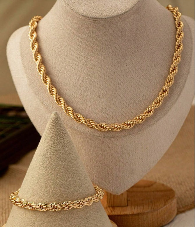 Women's Gold Necklace Set
