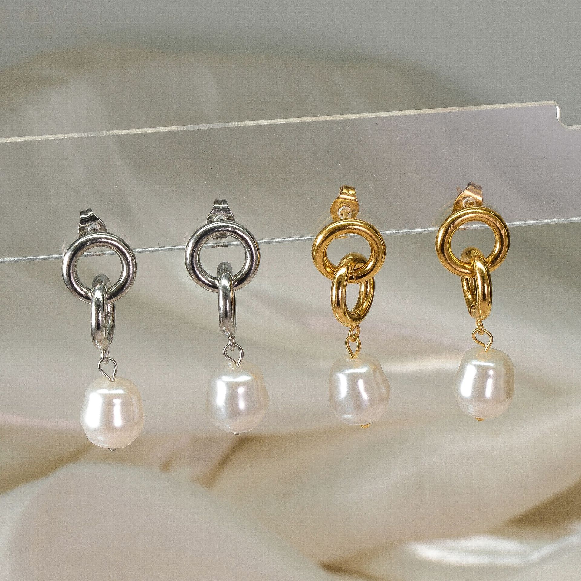 18K Gold Pearl Chain Hoop Earrings – Retro Studs