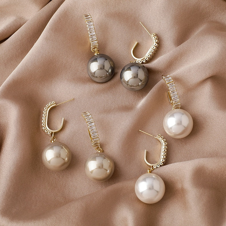 Vintage Pearl Earrings – Hong Kong Style, 3 Colors