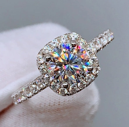 Eight Hearts & Arrows Zircon Halo Ring – 1 Carat