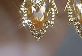 Gold Zircon Leaf & Flower Drop Earrings – Electroplated Alloy Niche Luxury Jewelry for Women
