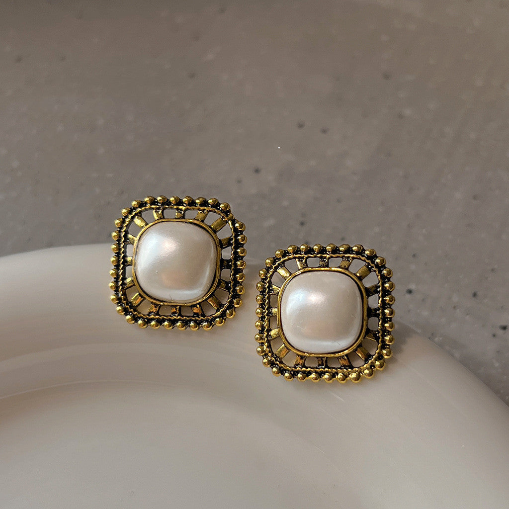 Retro Gold Square Pearl Stud Earrings – Electroplated Alloy Chinese Style Luxury Jewelry for Women