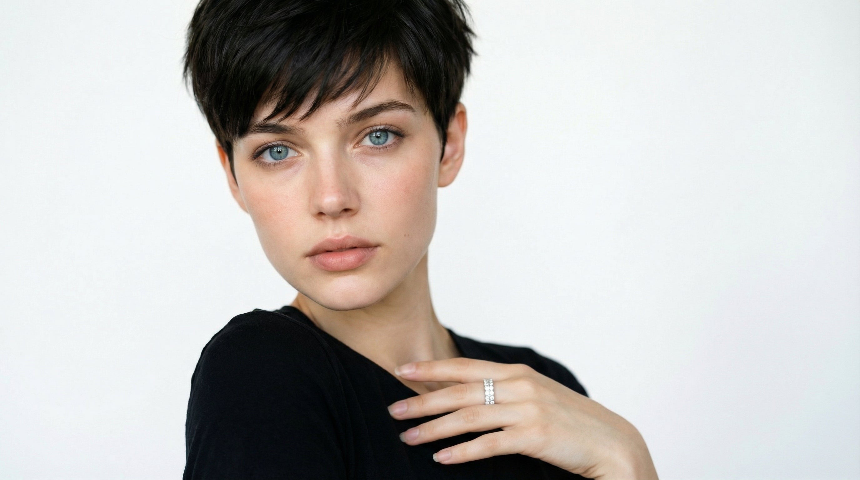 Moissanite Sterling Silver Ring - Luxury Influencer Statement Piece