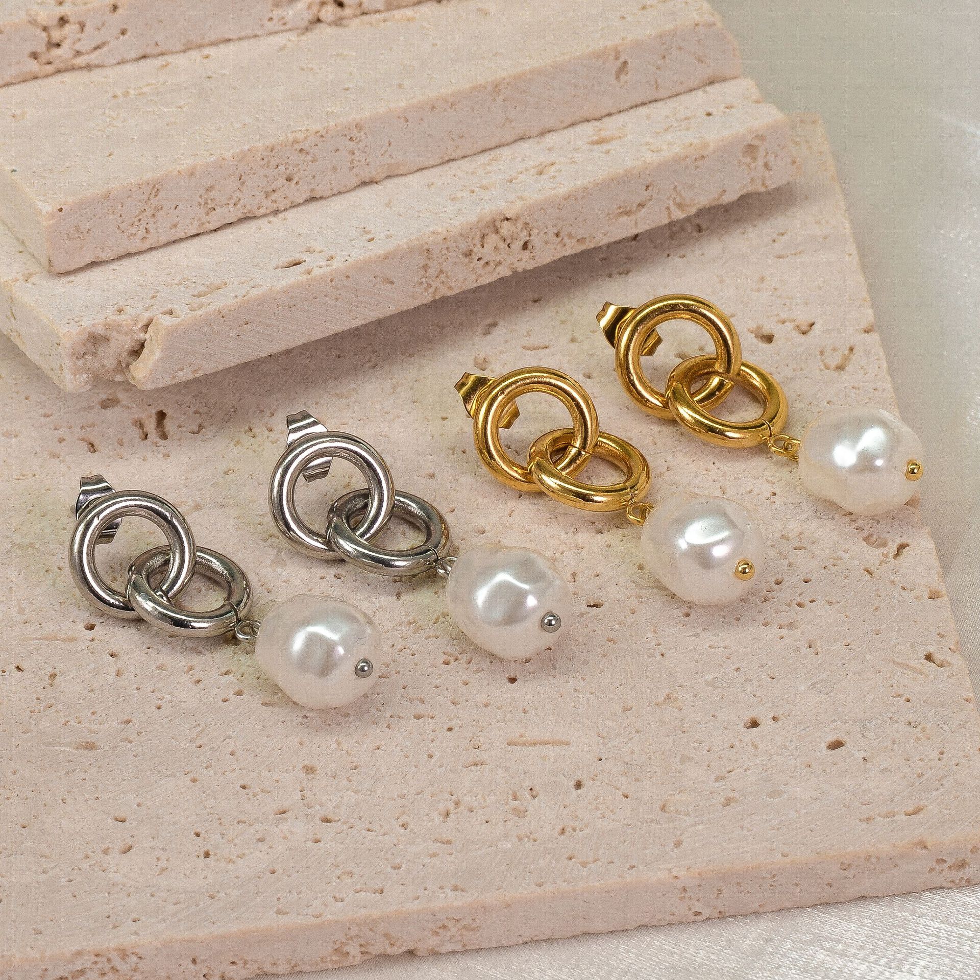 18K Gold Pearl Chain Hoop Earrings – Retro Studs