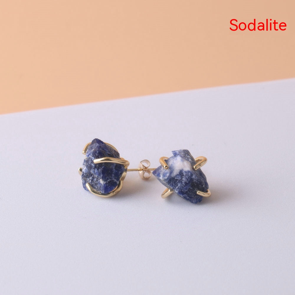 Gold Four-Claw Raw Crystal Stud Earrings – Electroplated Copper Natural Stone Luxury Jewelry for Women