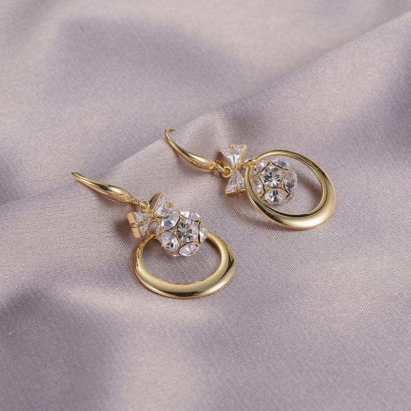 Trendy Pearl Irregular Hoop Earring – Gold Plated