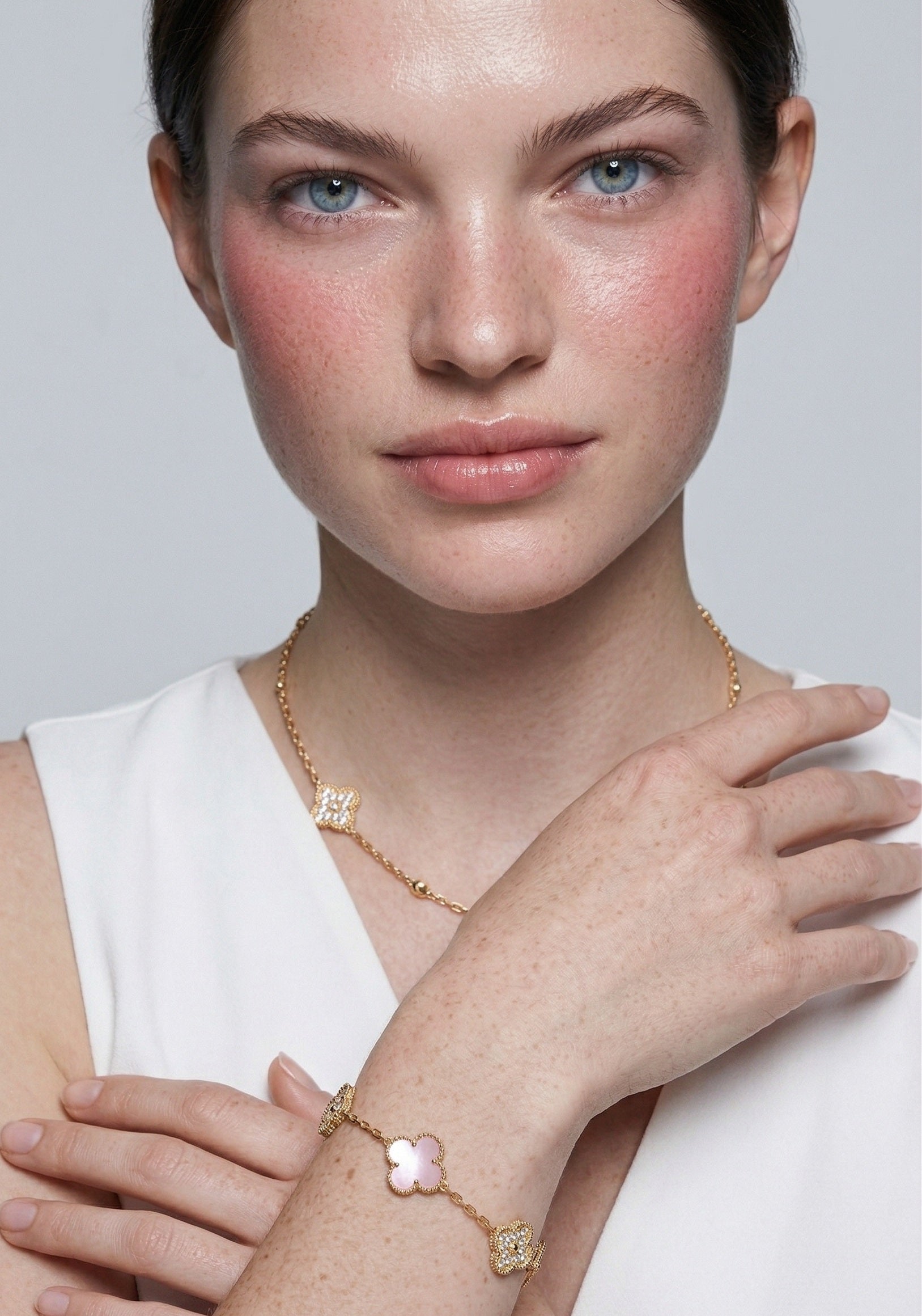 Pink Zircon Flower Bracelet — Copper Light Luxury Jewelry