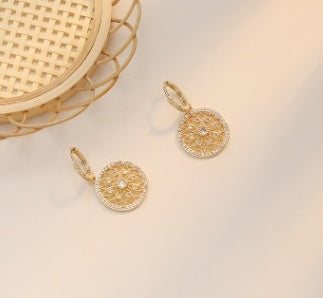 925 Silver Pin Earrings – Delicate & Feminine