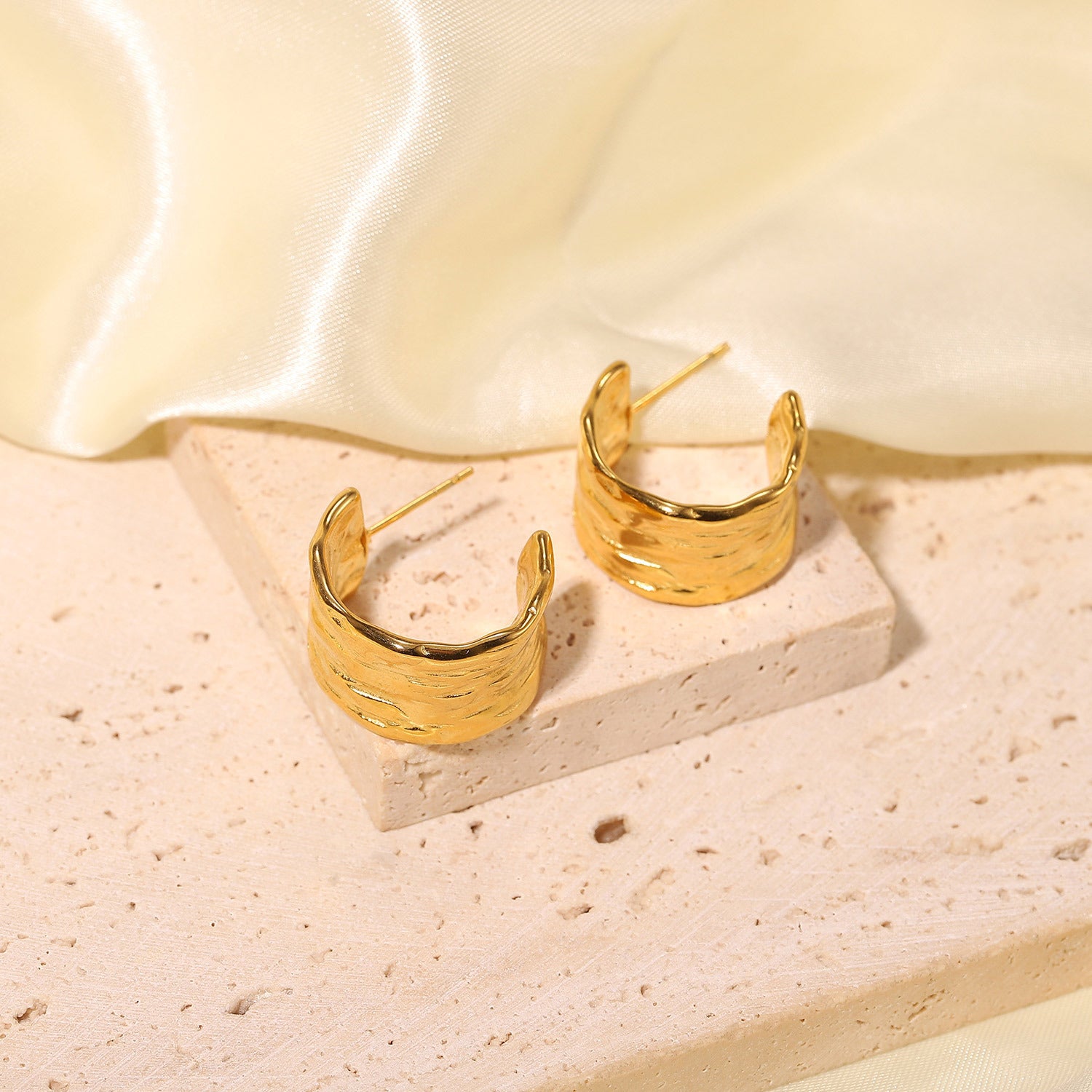 Gold Geometric Ear Cuff