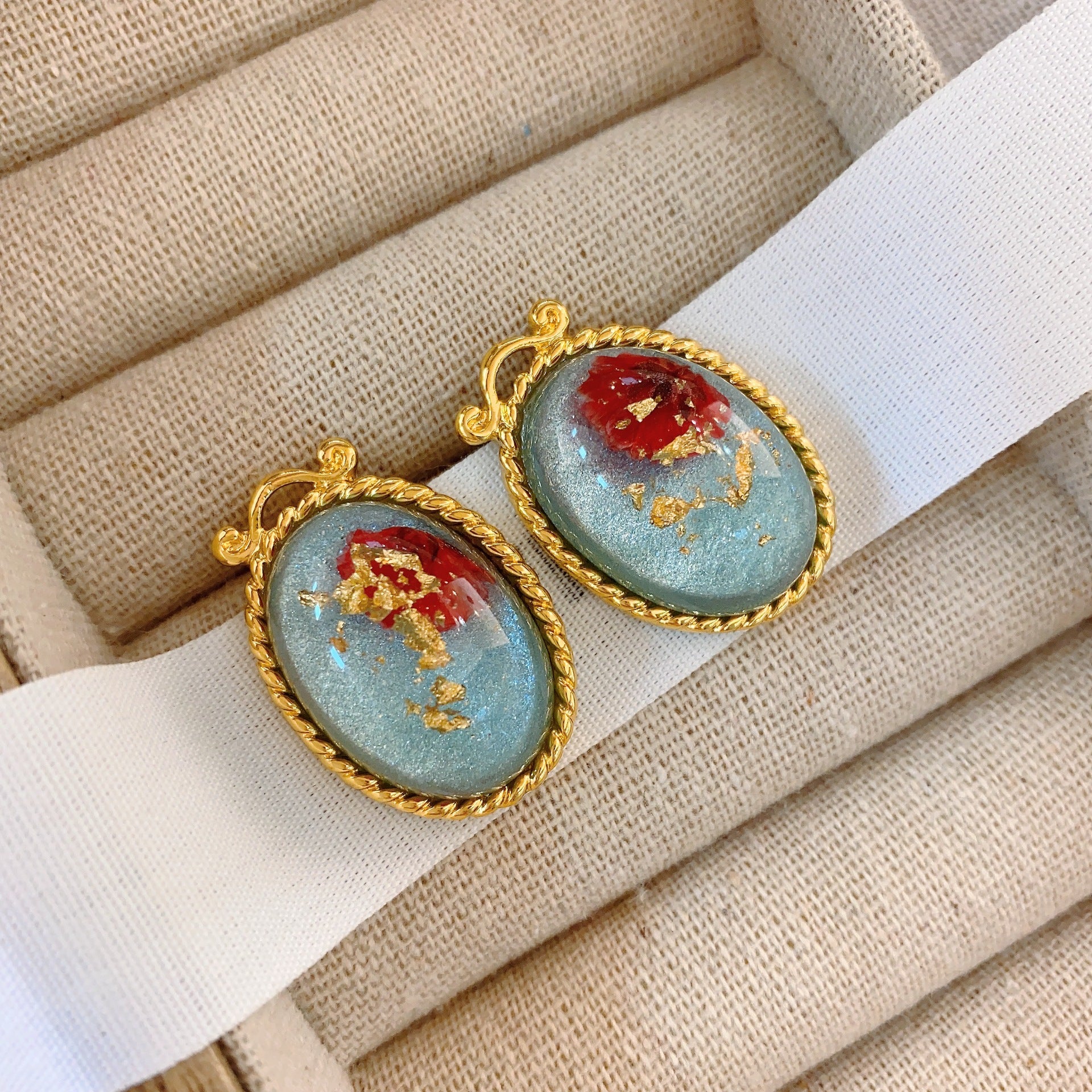 Blue Jelly & Red Rose Earrings – Vintage Oval Drop