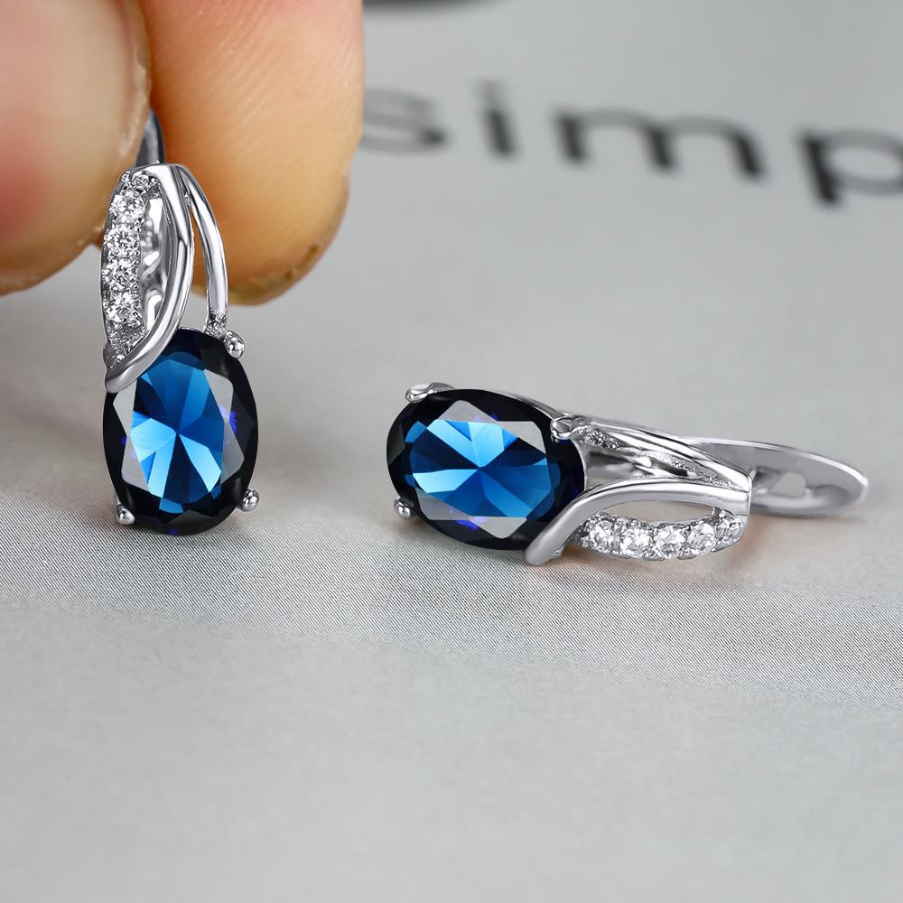 Champagne Gold Zircon Ear Clips – Diamond-Cut Copper Huggie Earrings for Women
