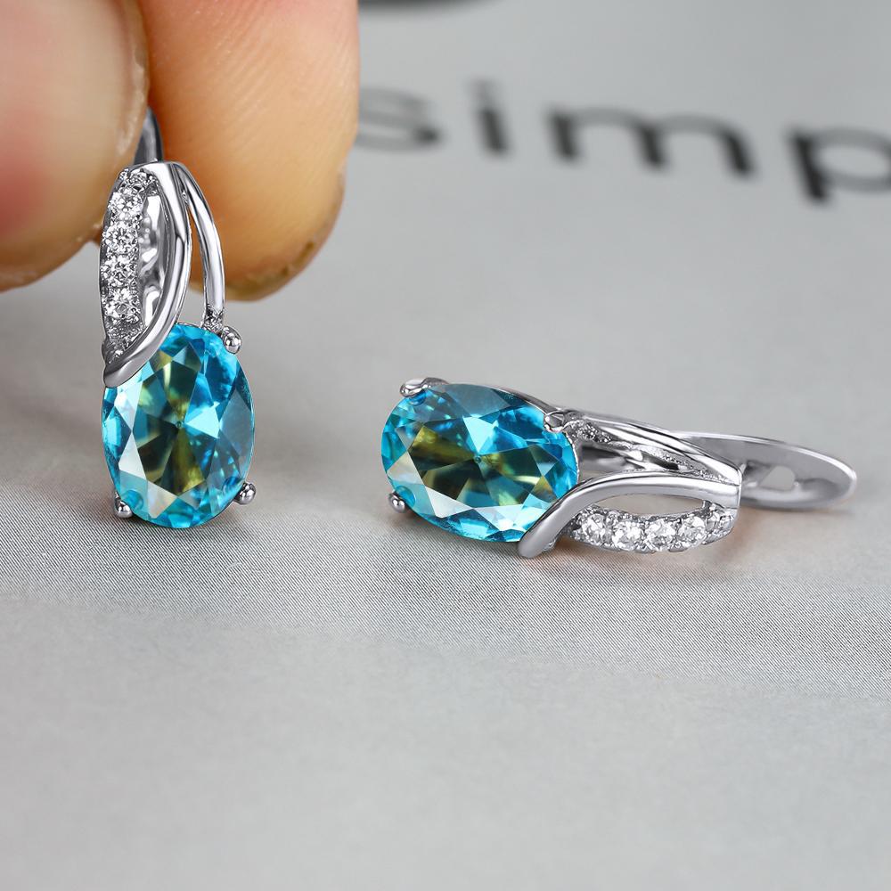 Champagne Gold Zircon Ear Clips – Diamond-Cut Copper Huggie Earrings for Women