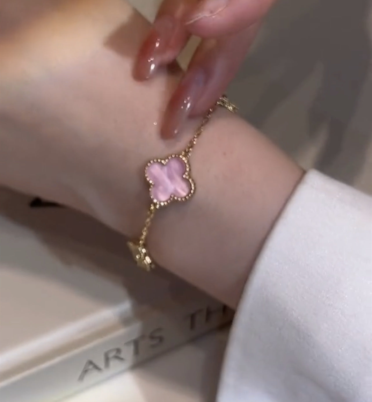 Pink Zircon Flower Bracelet — Copper Light Luxury Jewelry
