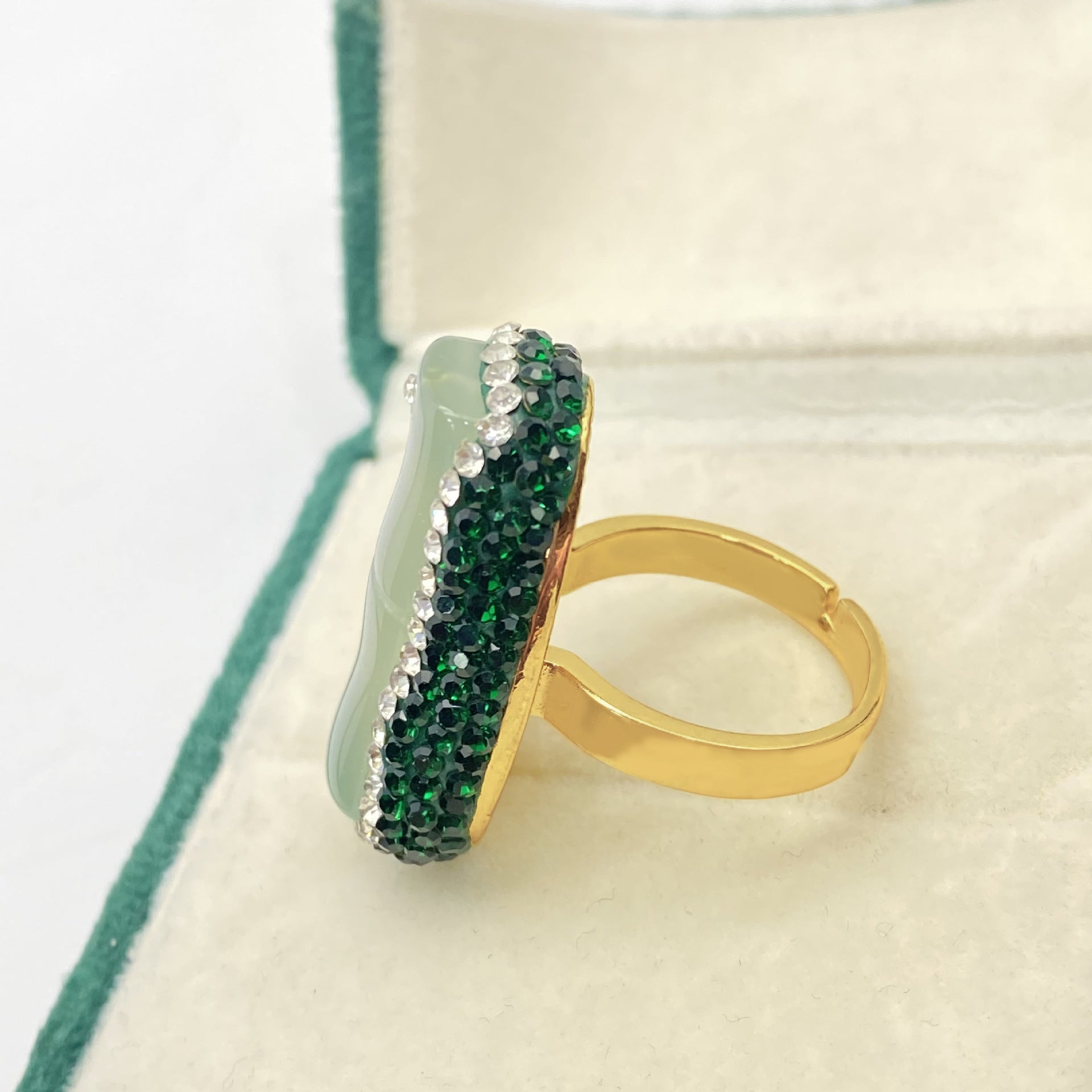 18K Gold Chalcedony Ring – Live Edge Bamboo Design