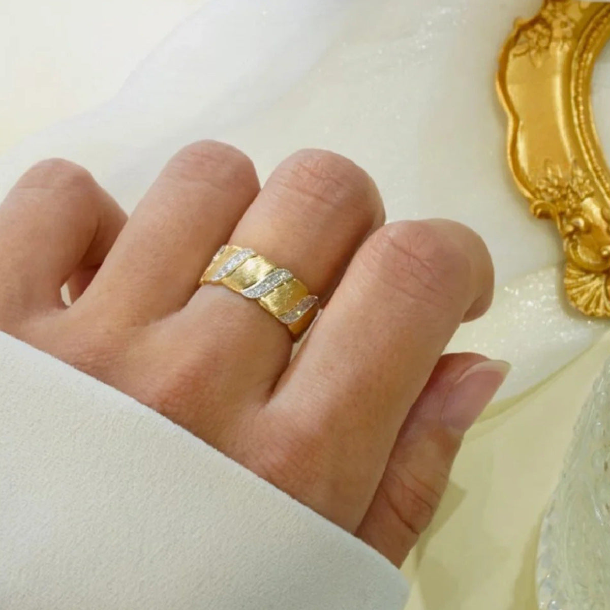 Vintage Sterling Silver Ring – Gold-Plated Brushed Finish