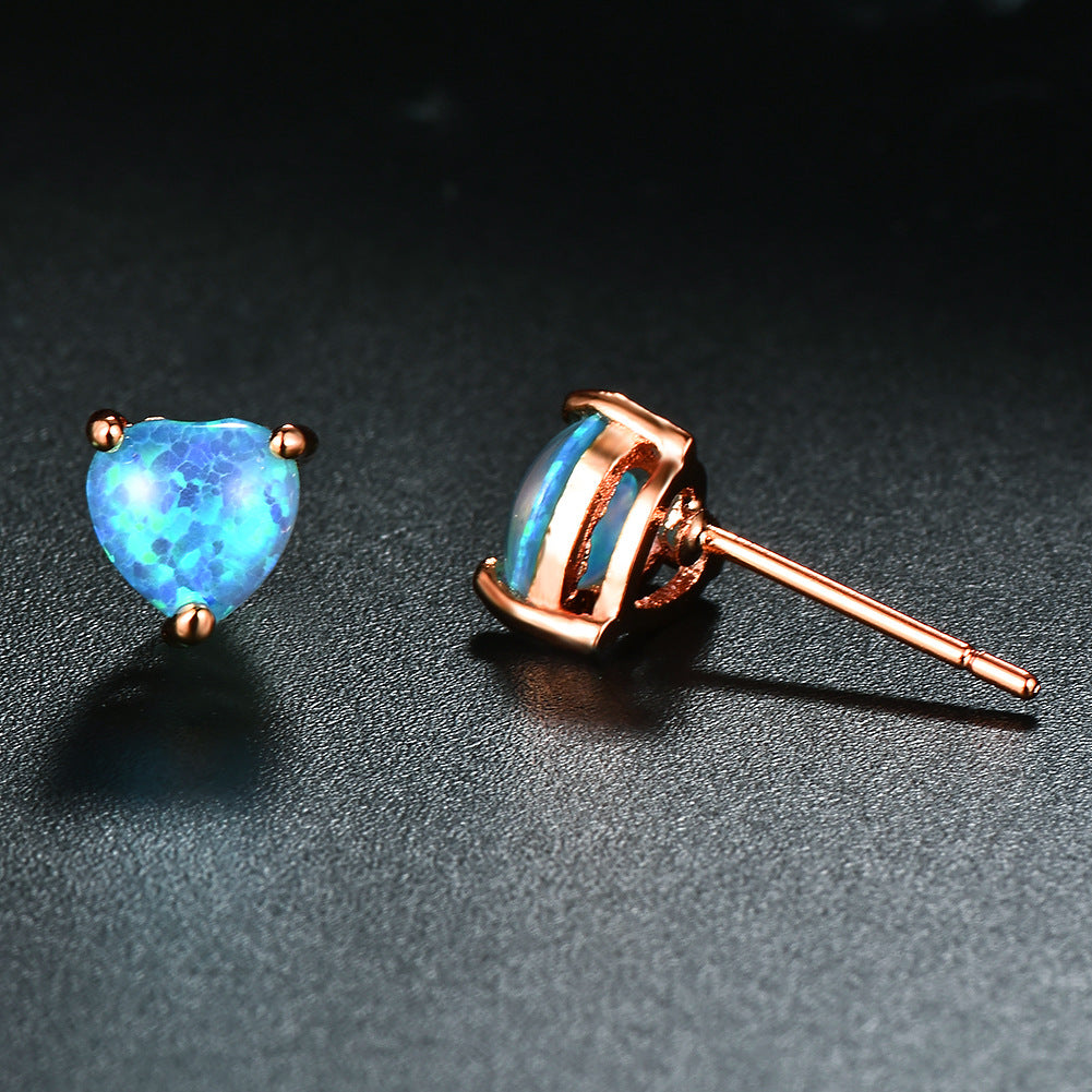 Three-Claw Heart Opal Stud Earrings – Celebrity Style