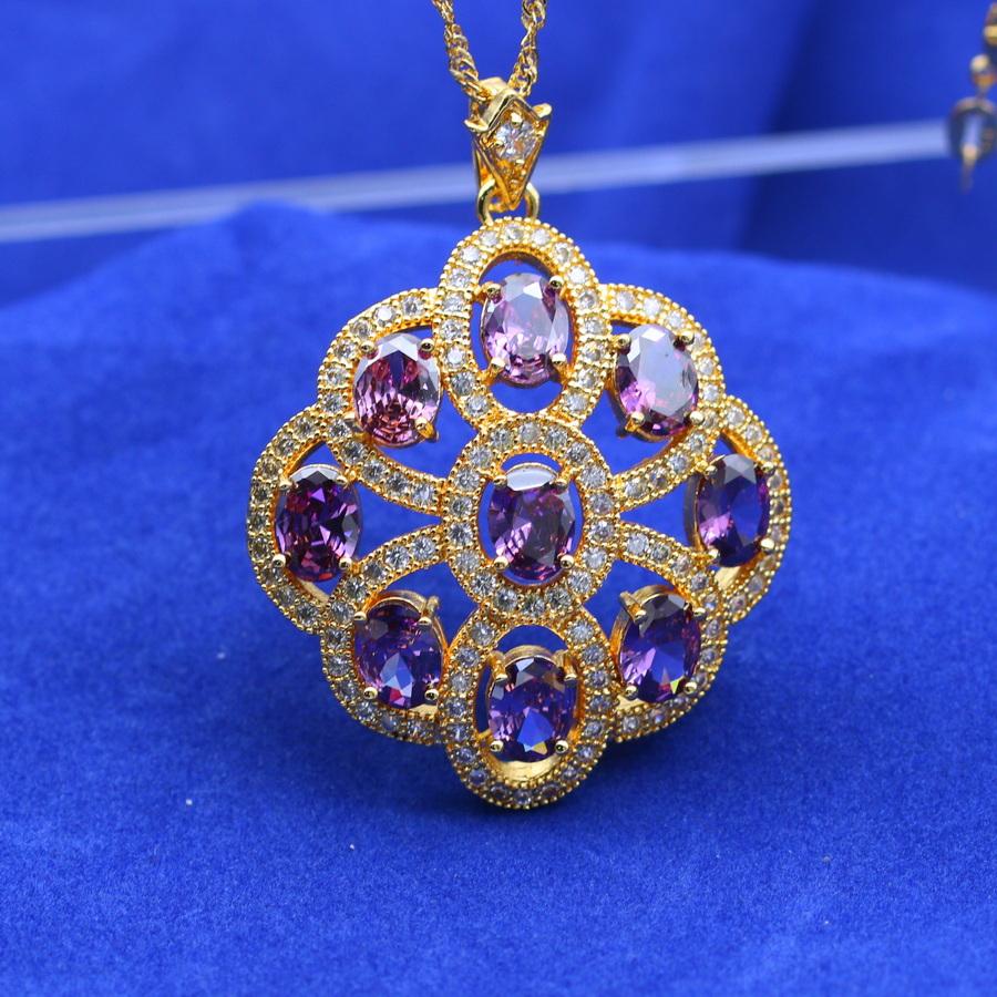 18K Gold Necklace with Zirconia – The Perfect Mother's Day Gift